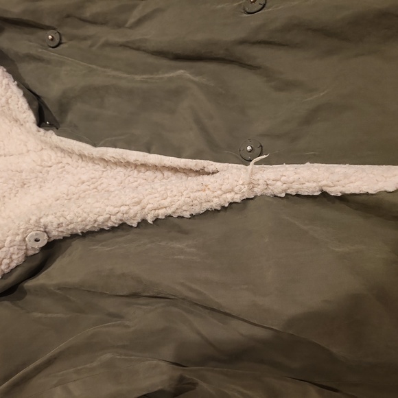 Sherpa Coat - Picture 4 of 7